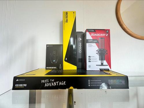 clavier souris corsair +micro hyper X, Computers en Software, Desktop Pc's, Zo goed als nieuw, Onbekend, HDD, SSD, 32 GB, Met videokaart