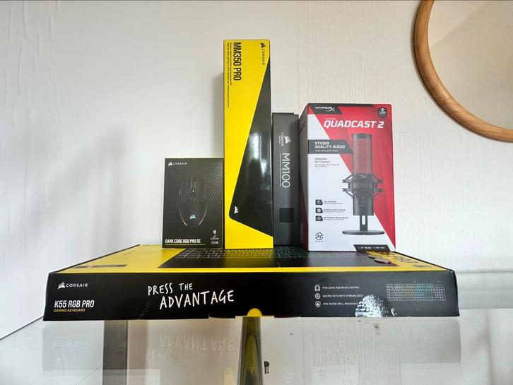 clavier souris corsair +micro hyper X ( lot complet ), Computers en Software, Desktop Pc's, Zo goed als nieuw, Onbekend, HDD, SSD