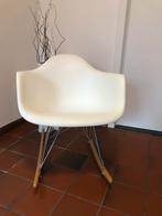 Replica Eames rocking chair, Maison & Meubles, Comme neuf, Eames, Enlèvement ou Envoi, Blanc