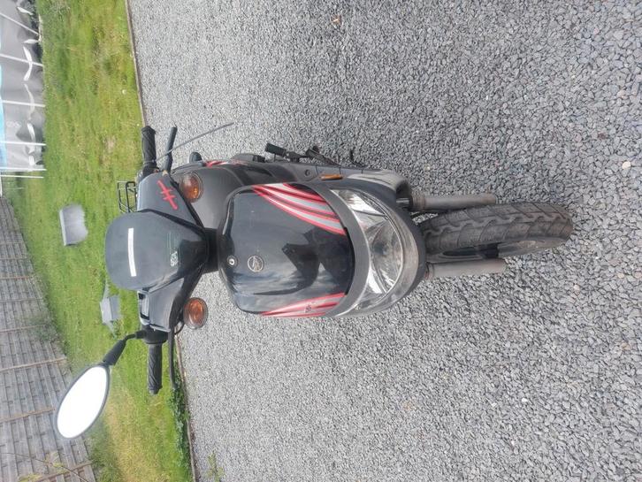 3 x keeway hurican  opmaak eerst lezen, Fietsen en Brommers, Scooters | Overige merken, Zo goed als nieuw, Ophalen