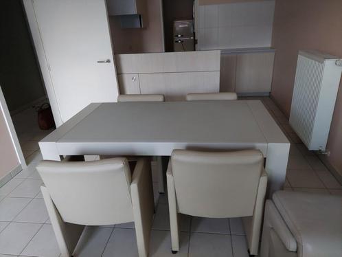 Moderne eettafel met glazen blad, Huis en Inrichting, Tafels | Eettafels, Zo goed als nieuw, 50 tot 100 cm, 150 tot 200 cm, Vijf personen of meer
