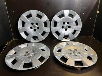4 wieldoppen Toyota avensis corolla auris 16" beschikbaar voor biedingen