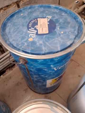 HOUT Verf. Professional. 25 l beschikbaar voor biedingen