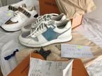 Louis Vuitton + Burberry  -------  a bxl, Sneakers, Wit, Zo goed als nieuw, Burberry