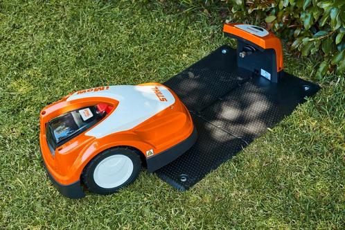 Robotmaaier Stihl RMI422 + beschermhuis, Tuin en Terras, Robotmaaiers, Zo goed als nieuw, Ophalen