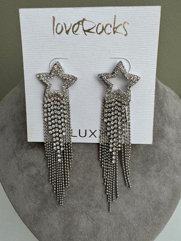 Love Rocks Luxx oorstekers beschikbaar voor biedingen