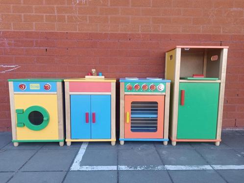 Kleurrijke Houten speelkeuken Vigatoys, Kinderen en Baby's, Speelgoed | Speelkeukens, Gebruikt, Speelkeuken, Hout, Ophalen