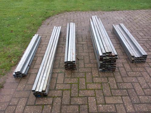 vierkantbuis en palen., Doe-het-zelf en Bouw, Metalen, Ophalen