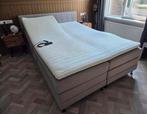 Bezorging is mogelijk 160x220 elektrisch boxspring bed, Huis en Inrichting, Ophalen of Verzenden, Zo goed als nieuw, Grijs, 160 cm
