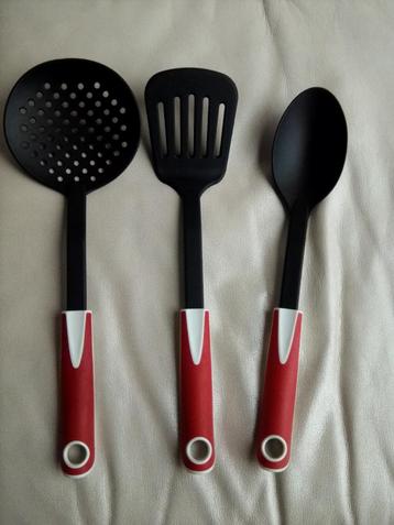 Lot de 3 ustensiles de cuisine beschikbaar voor biedingen