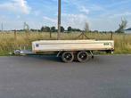 Zeer stevige aanhangwagen, Ophalen