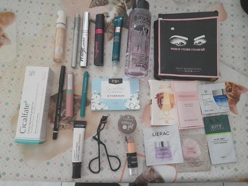 Lot cosmetique, Bijoux, Sacs & Beauté, Beauté | Cosmétiques & Maquillage, Neuf, Maquillage, Yeux, Beige, Enlèvement ou Envoi