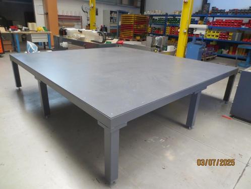 STEVIG METALEN PODIUM, Zakelijke goederen, Bedrijfs Onroerend goed, Overige bestemmingen, Koop