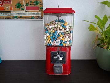 Glazen metalen kauwgom kauwgom automaat M&M’s pinda nootjes beschikbaar voor biedingen