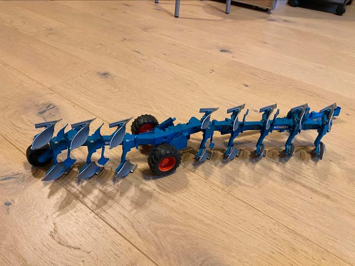 Bruder ploeg, Hobby en Vrije tijd, Modelauto's | 1:32, Zo goed als nieuw, Ophalen