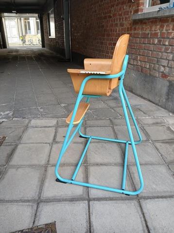 Kinderstoel "ironwood" beschikbaar voor biedingen