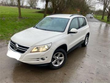 Vw tiguan 2.0tdi auto 140ch mod 2010 clim gps ja, Autos, Entreprise, Carnet d'entretien, 5 portes, Automatique