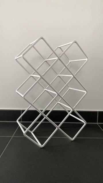 Wijnrek beschikbaar voor biedingen