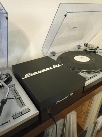 PIONEER DJM 450 / DJM 250 - DECKSAVER / DUST COVER disponible aux enchères