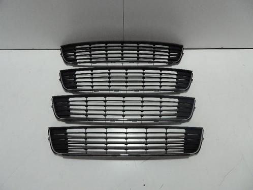 GRILLE Volkswagen Caddy III (2KA,2KH,2CA,2CH), Auto-onderdelen, Carrosserie, Volkswagen, Gebruikt