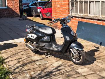 Neco Vico Scooter/Brommer beschikbaar voor biedingen