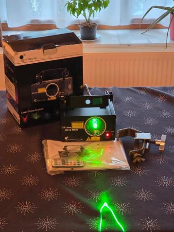 Groene laser klasse 3b beschikbaar voor biedingen