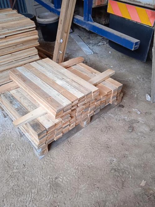 Hout balken kepers planken, Doe-het-zelf en Bouw, Hout en Planken, Zo goed als nieuw, Balk, Overige houtsoorten, 300 cm of meer