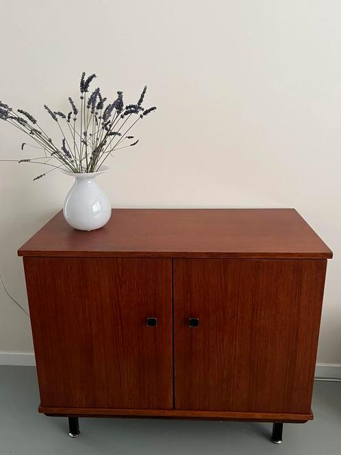 Lief Vintage teak kastje, Antiek en Kunst, Antiek | Meubels | Kasten, Ophalen