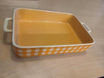 vintage ovenschaal beschikbaar voor biedingen