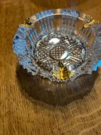 Cendrier en cristal avec feuilles en métal doré, neuf, Antiquités & Art, Enlèvement ou Envoi