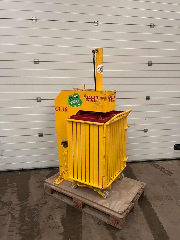 Kartonpers papierpers afvalpers foliepers balenpers recyle, Doe-het-zelf en Bouw, Gereedschap | Machine-onderdelen en Toebehoren