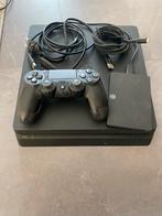 Playstation 4+controler met bijhorende lader+ 2Tb box extra, Games en Spelcomputers, Gebruikt, Stuur of Pedalen, Ophalen, PlayStation 4