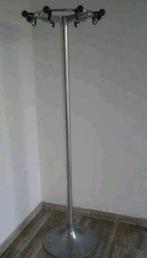 ⭐️ Zie Oude metalen kapstok met 8 haken en steunen, Kleding | Dames, Ophalen, Gebruikt