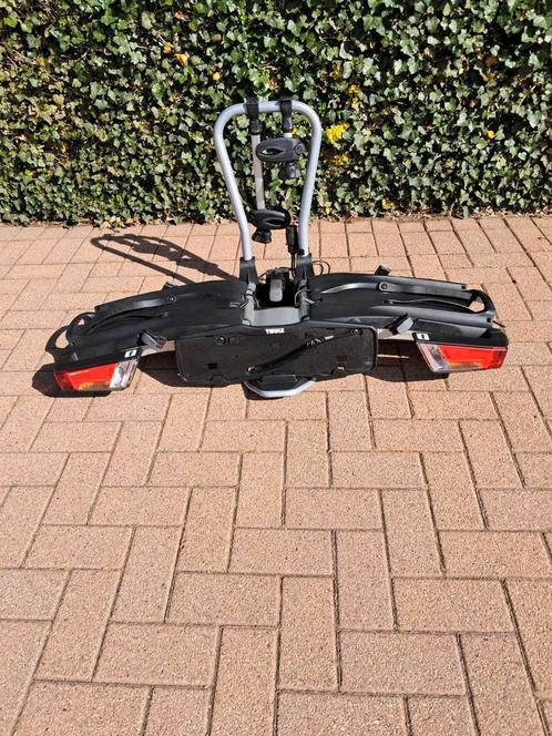 Thule aesyfold XT 2 932 geschikt voor alle fietsen tot 30kg, Auto diversen, Fietsendragers, Zo goed als nieuw, Trekhaakdrager