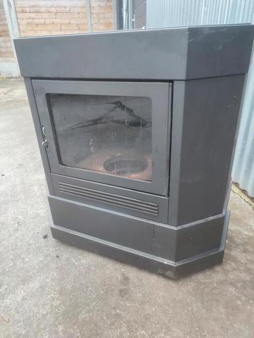 Oliekachel  beschikbaar voor biedingen