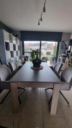 Verlengbare tafel met betongrijs tafelblad, Ophalen