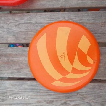 2 frisbee's beschikbaar voor biedingen