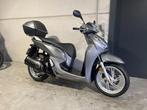 Honda SH300 grote wielen scooter in topstaat (bj 2016), Motoren, Motoren | Honda, Scooter, 300 cc, Bedrijf, 1 cilinder