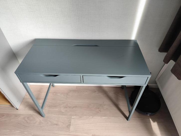 Moderne bureau, Huis en Inrichting, Bureaus, Zo goed als nieuw, Bureau, Ophalen
