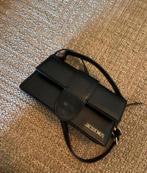 Jacquemus tas, Handtassen en Accessoires, Overige Accessoires, Ophalen of Verzenden, Nieuw