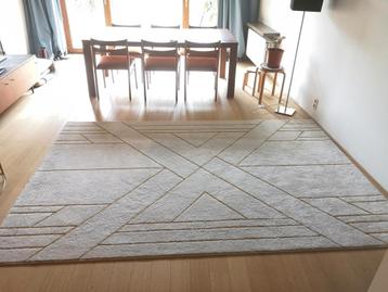Modern tapijt wit/ecru met lijnen, 200 op 290 cm beschikbaar voor biedingen
