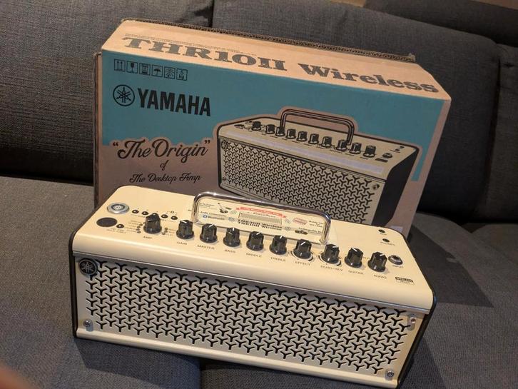 Yamaha THRII wireless + émetteur + housse, Muziek en Instrumenten, Versterkers | Bas en Gitaar