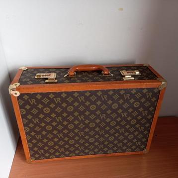 Vintage valies VR Diann  beschikbaar voor biedingen