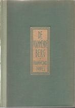 DE VLAMMENDE BERG - Hammond Innes, Gelezen, Hammond Innes, Ophalen of Verzenden, Nederland