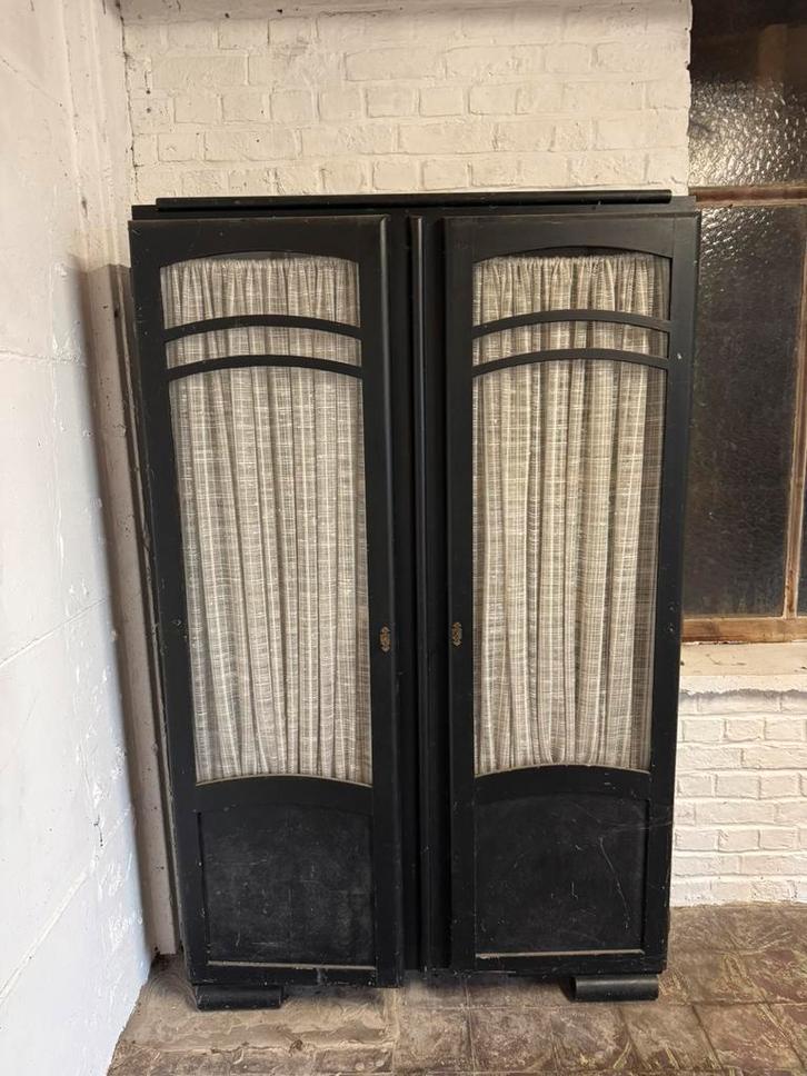 Armoire de rangement vintage en bois –portes tissu –étagères, Maison & Meubles, Armoires | Vitrines, Utilisé, Avec porte(s), Enlèvement