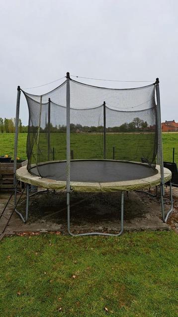Trampoline, Ophalen, Zo goed als nieuw