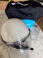 Vespa helm in kleur wit maat S, Fietsen en Brommers, Scooters | Vespa, Ophalen, Zo goed als nieuw