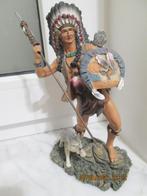 Indien avec flèche et chien loup, Collections, Statues & Figurines, Comme neuf, Humain, Enlèvement ou Envoi