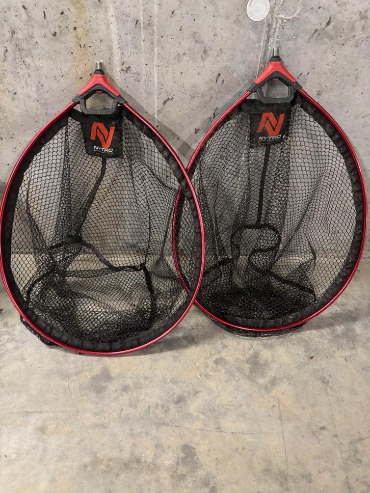 2 schepnetten merk Nytron, Watersport en Boten, Hengelsport | Witvissen, Zo goed als nieuw, Overige typen, Ophalen