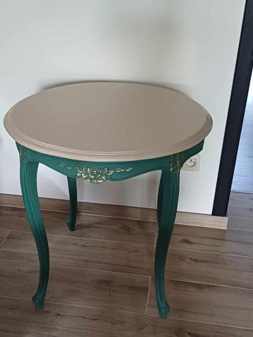 Enig vintage massief eiken koffietafeltje/bijzettafel zie be beschikbaar voor biedingen
